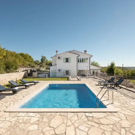 Holiday Mare Feriehus Trget